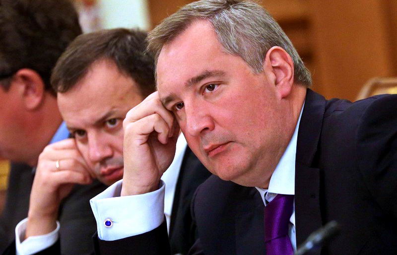 Дворкович и Рогозин сыграют в благотворительном баскетбольном матче фонда «Шаг вместе»
